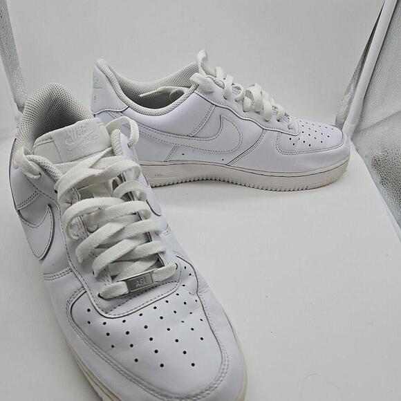 Nike Air Force 1 Low \'07 Triple‎ White CW2288-111 Mens Size 10.5 main image 5